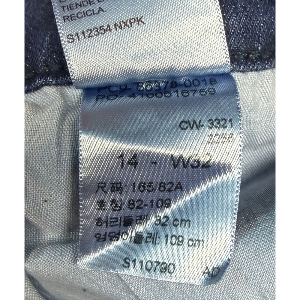 Signature by Levi Strauss Womens Bermuda Shorts Dark Wash Cuff Stretch Denim 34 - Picture 9 of 9